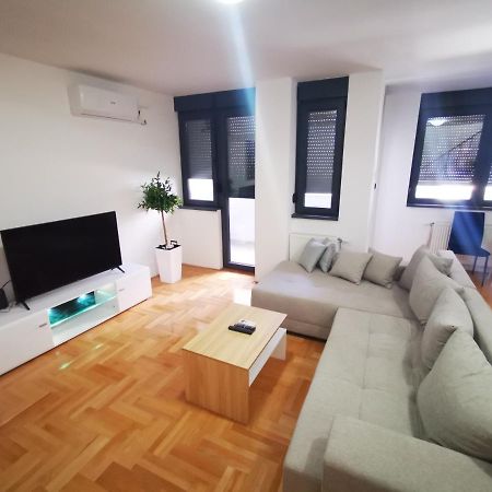 Riviera Apartments Ni المظهر الخارجي الصورة
