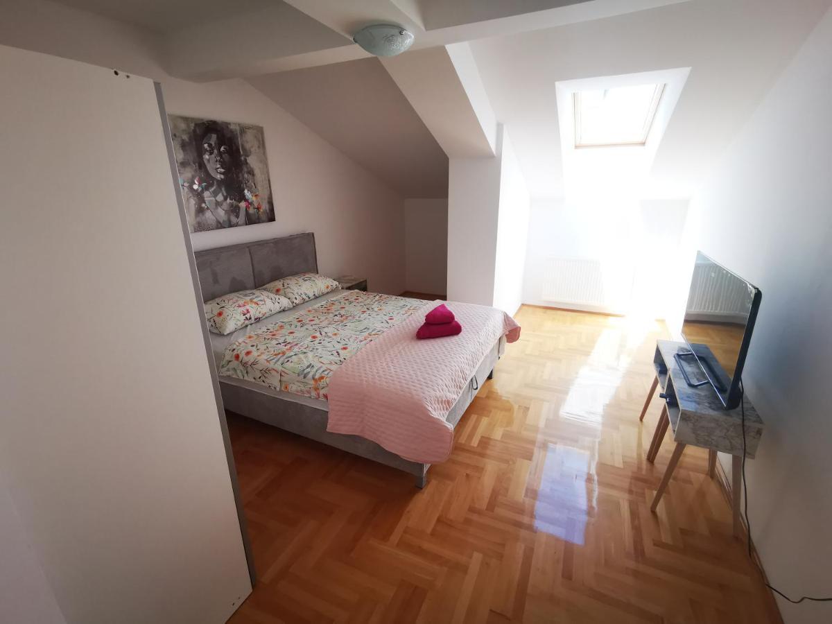 Riviera Apartments Ni المظهر الخارجي الصورة
