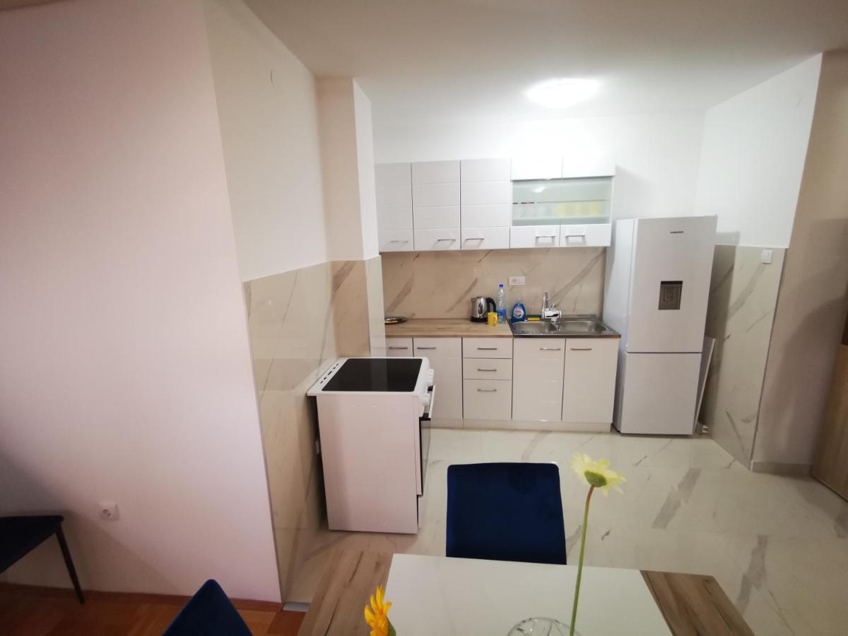 Riviera Apartments Ni المظهر الخارجي الصورة
