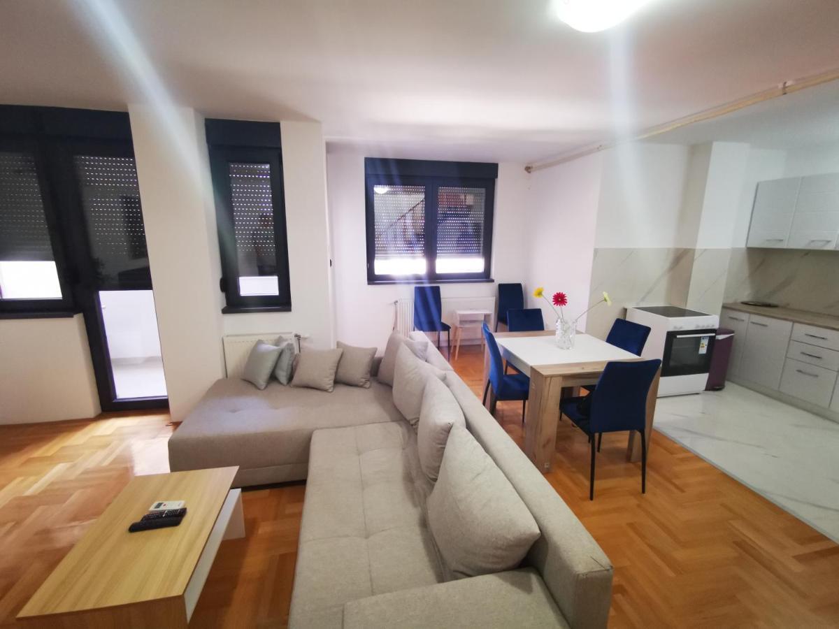 Riviera Apartments Ni المظهر الخارجي الصورة